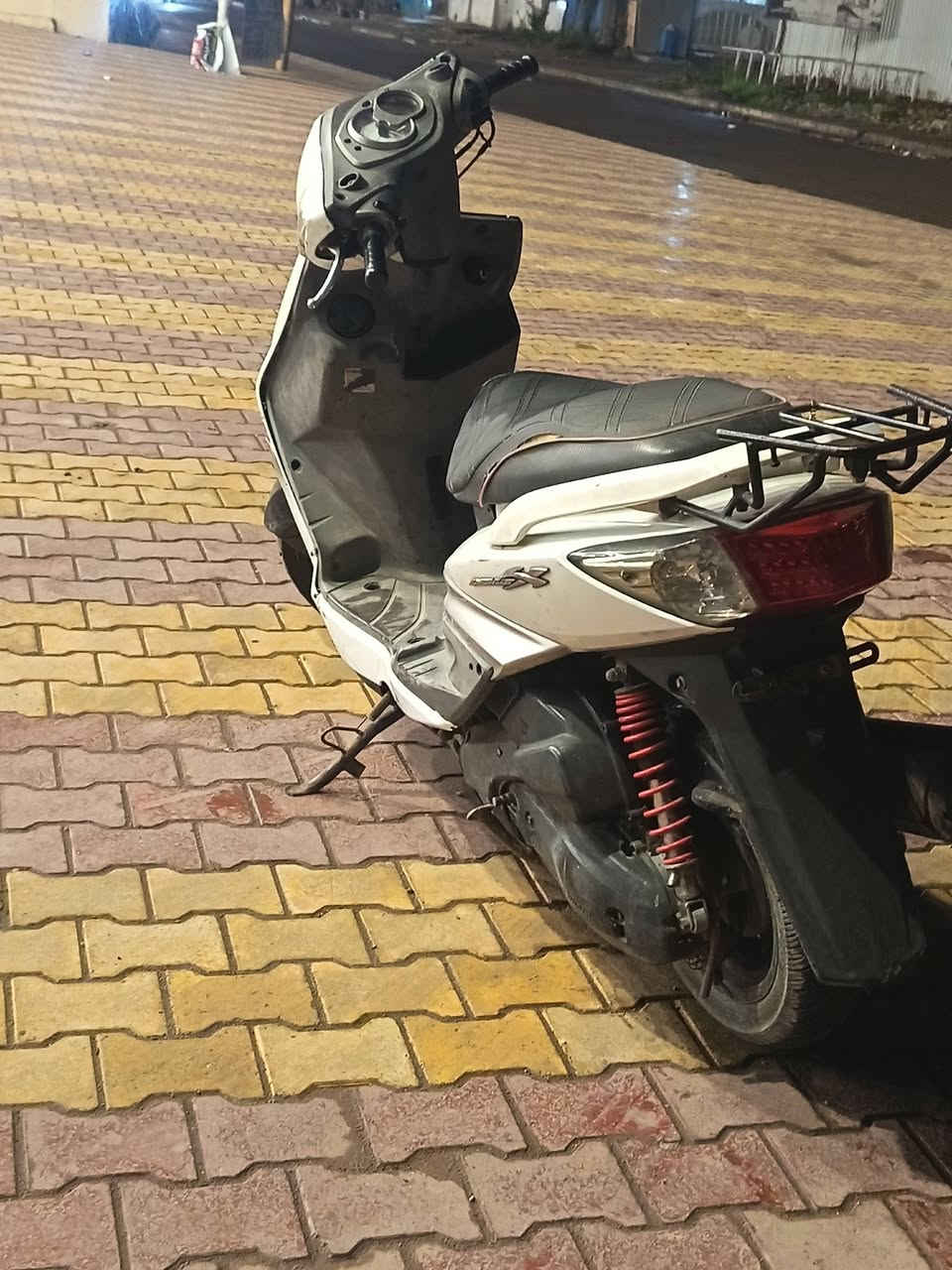 سلام عليكم سكنز نوزل شلعة ومعدة فول مكينة نعمة تخبل مكاني بغداد الشعب ***********
