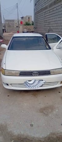 تويوتا كرسته • مصبوغه • مكفوله