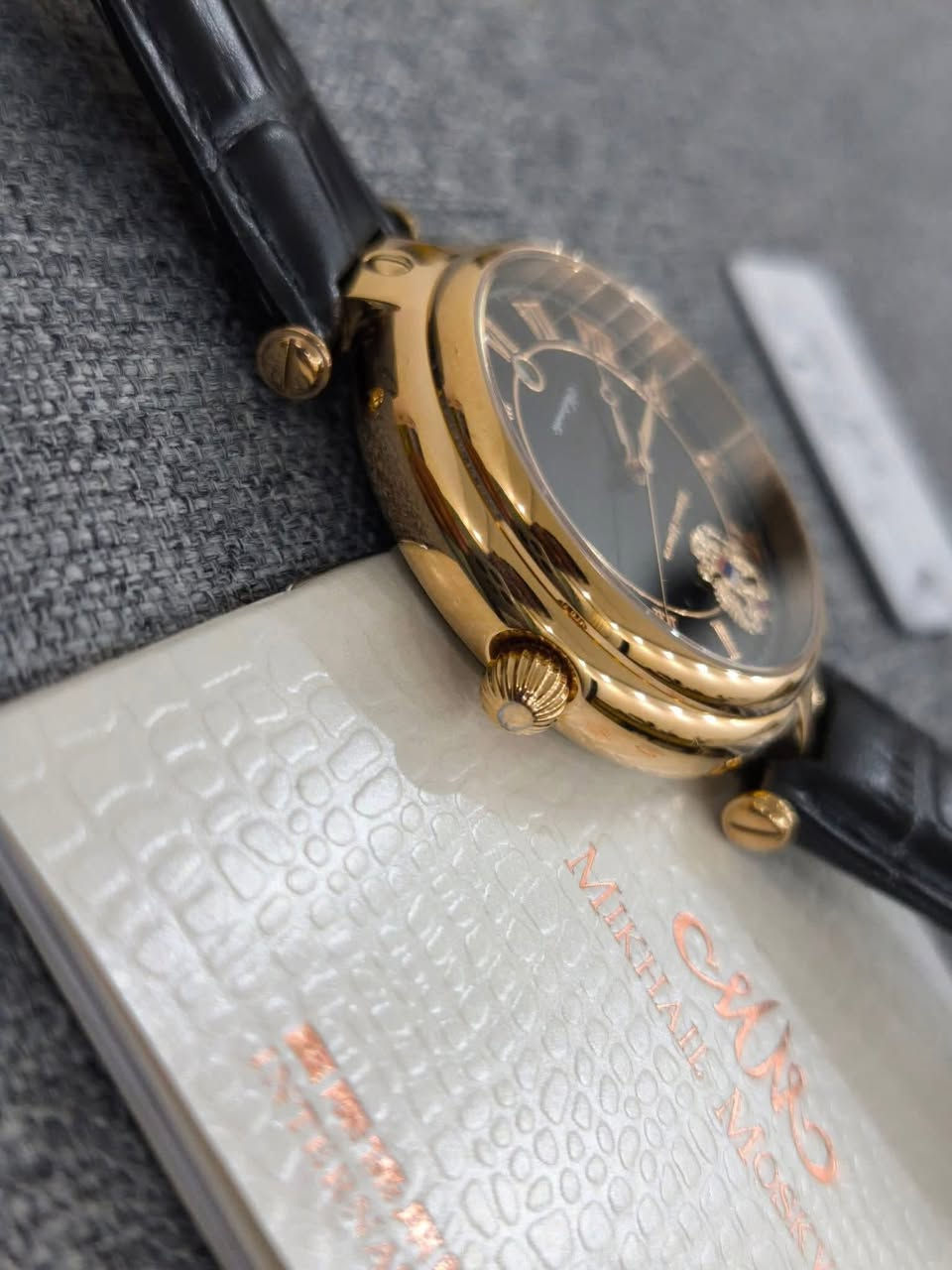 Mikhail Moskvin Russian made
ساعة ميخائيل موسكفين اوتوماتيك 
روسي أصلي 
جديد غير مستخدم 
كامل ملحقات 
قطر 40
السعر 140$
التواصل واتساب 
***********
