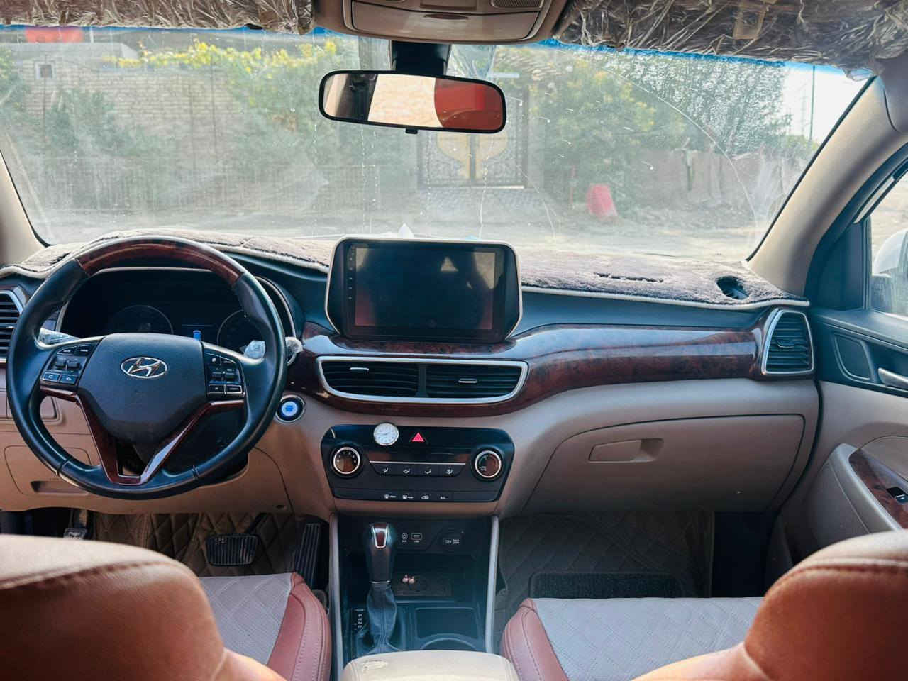 توكسان 2019 الكاصد بصمة فول قماره حديد ماشيه 100 الف  قابلةللزيادة 
مكينه 2000 
بصمة ابواب 
مقاعد كهربائية اثنين 
حساس خلفي 
تبريد امامي وخلفي 
خمس عدسات 
مري شفط 
ترحيب على بعد 
رقم بابل 
السعر 215 ورقة 
اي استفسار على الرقم 
*********** 
مكاني بابل  
غير متواجد على الفيس
