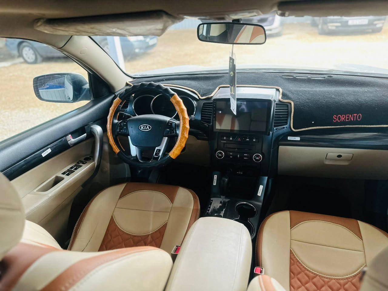 البيع سورنتو
موديل 2011
فول موصفات سياره جديده مكفوله محرك ٣٥٠٠ بلدي سياره جديده كرتون
سعر ١٥٥&
اتصال ***********
