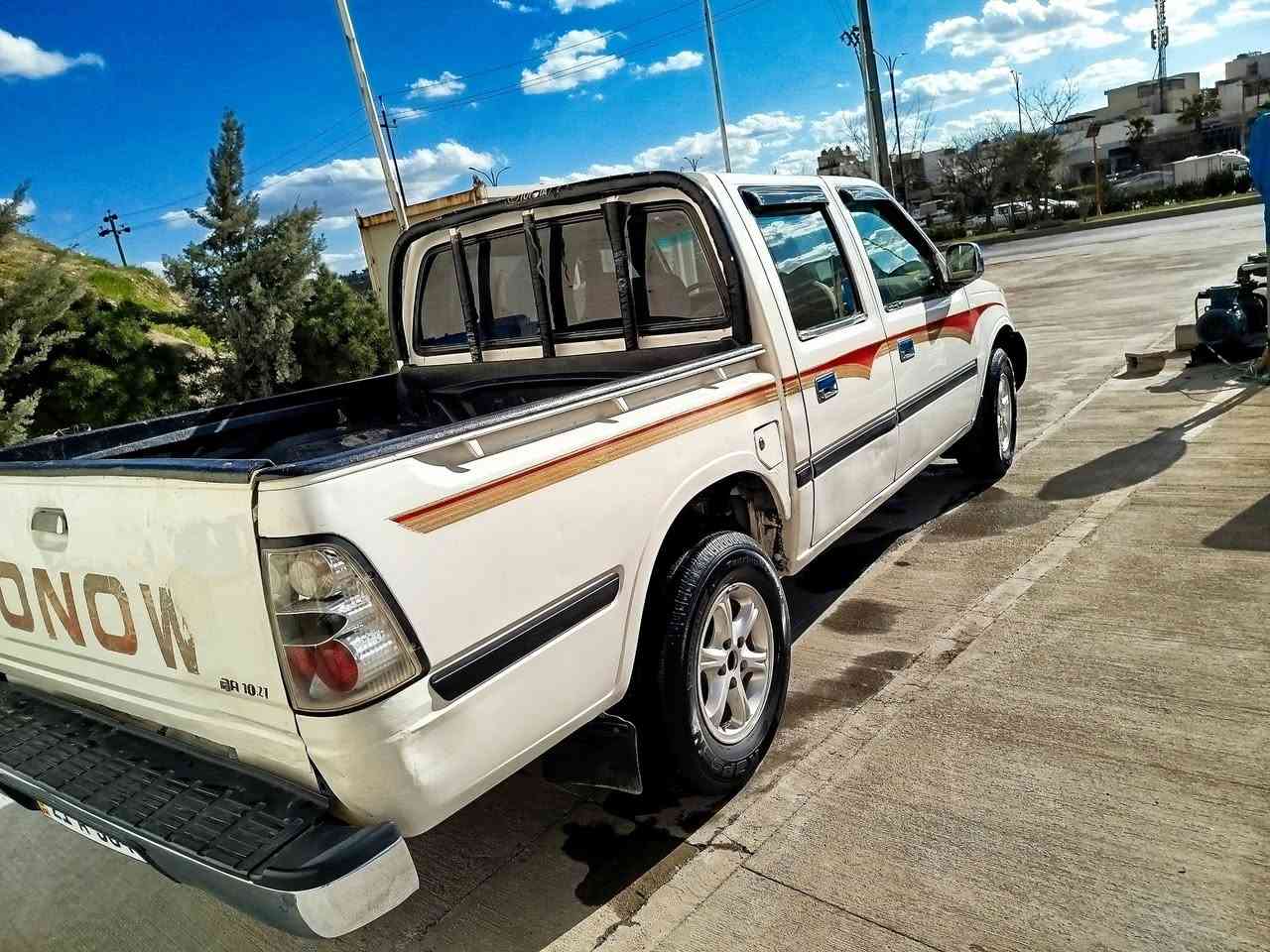 گۆناو 2007
ڕەقەم و سەنەوی تازە 
گێڕومەکینە بەشەرت بێ عەیب 
ناو زەرد بێ دەعم و لێدراوی 
دوو یا سێ پەڵە بۆیاخی هەیە 
سعری 54 وەرەقە
***********
