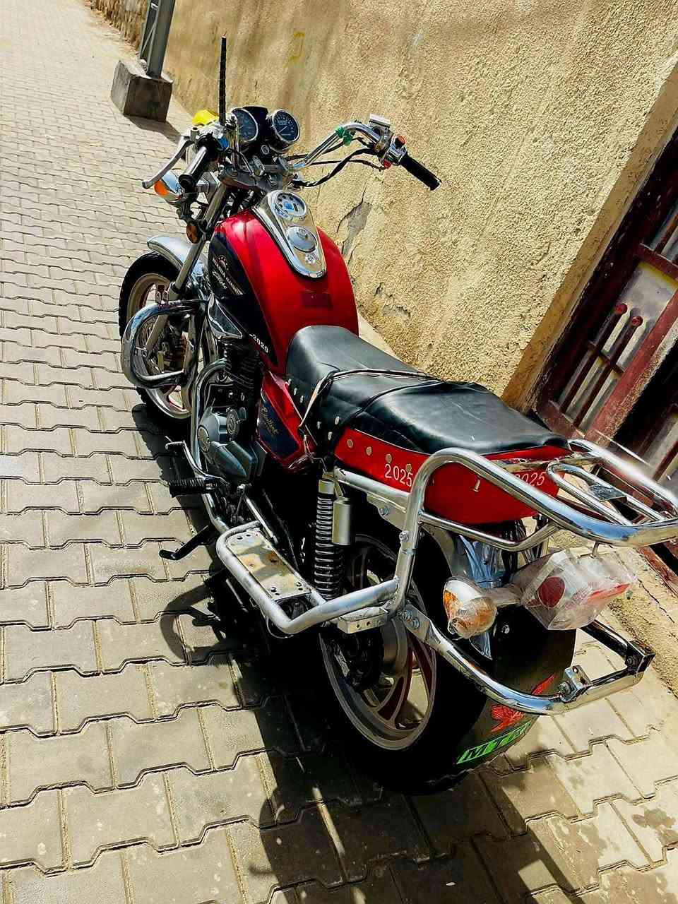 سلام عليكم دراجه لبيع صقر مكلف بل نشر الي يريده يتصل هذه رقم راعيهه  موديل عشرين.    ***********
