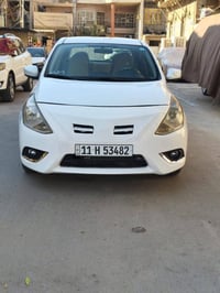 عندي نيسان موديل 2018 لبيع بيه صبغ جاملغ خلفي وبيه ربع جاملغ ثاني مكين...