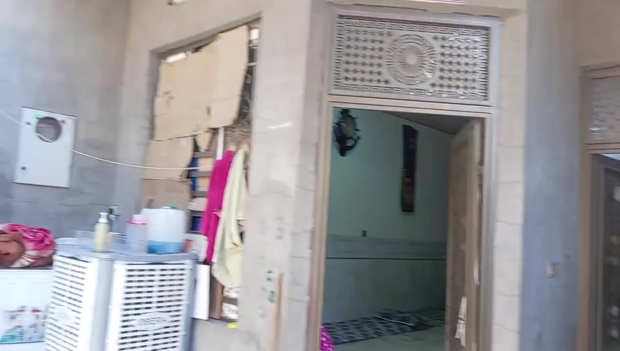 بيت للبيع مساحته ١٠٠متر زراعي عنوانه منطقة حسن المجتبئ سعره ٧٣مليون /*********** /***********
