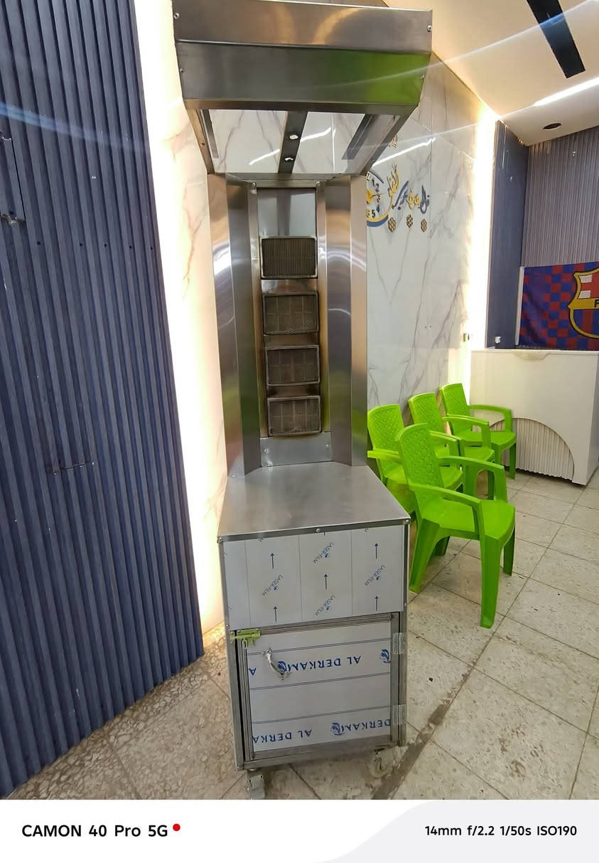 شويه كص جديدة استعمال كلش قليل تفصال جاهزة جديدة اربع اعيون حجر اصلي وياهه الشيش مال الكص والستان مال الشد السعر ٤٠٠ وبيها مجال الموقع الرحمانية مال الشعله *********** هاذ الرقم بي واتساب
