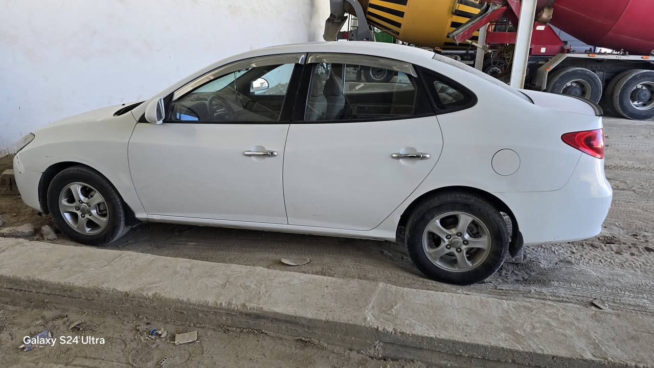 السلام عليكم النتر موديل 2009 فتحه قماره رقم بغداد 
صبغ حزام وبنيد  الرقم ***********
