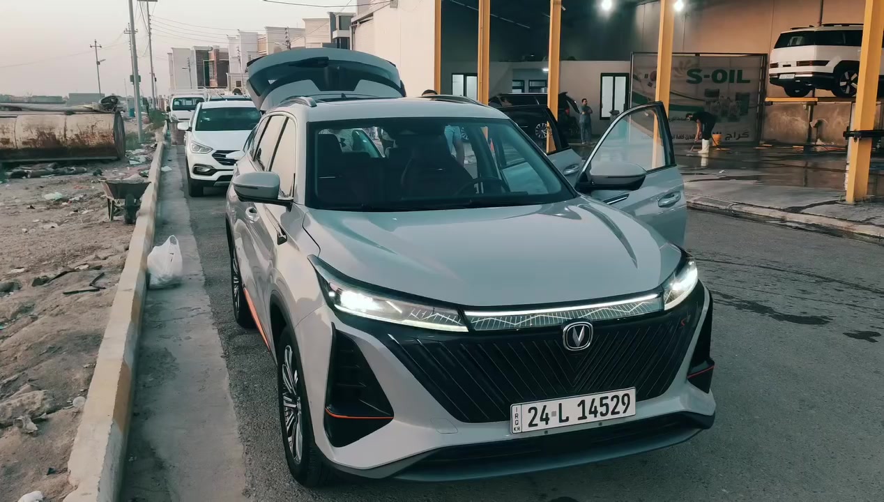 سلام عليكم
شانجان  cs75بلاص
موديل 2025
رقم دهوك باسمي 
ماشيه 78 الف 
مكان السياره اليرموك اربع شوارع 
السعر 28مليون 
***********
