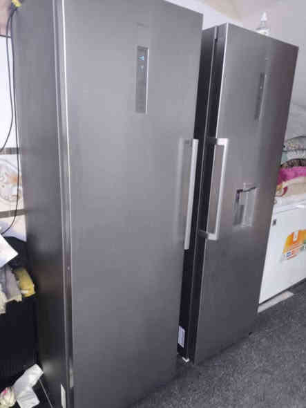 ثلاجه سامسونج جديده بالنايلون مستعمله قليل الوصف بالصور في وصل الشراء غير متواجد في الفيس بوك رقمي***********الله شاهد مشتريهه مليون وأربعمائة واربعه وعشرين ألف ونايلونهه بيهه سعر البيع مليون دينار كربلاء
