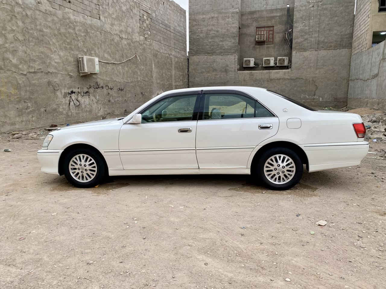 يالله سلام عليكم لبيع جنون ملكه تسجيل جديد قرار 48 رقم بصره سنويه 2029 صاعده هزه تحويل ثاني يوم مديل 2002شاصي 71 ابيض صدفي سياره مكفول من نقل جثه  وضربه وصبق (فقط كصتين قمار وجنطه)سياره جديده حيل مكفوله محرك  ديفور زقير وكير شرط لفحص الك وحداده كله ميه بل ميه خير من الله تخم تاير جديد ولكب جديد تحوير نجف شرط تبريد و تدفه دواخل زيرو دكمتين سياره كرستال برده خلفيه كشنات كهربايه جام وتو اربع ساعات لايت زنون  شقالات كهربايت كلهه شقالات  سياره مال جناي متعوب عليهه الله شاهد احله من صور تجي وشوف بعينك مكاني البصره (وسعر 95 وبيهه مجال شي بصيط )رقمي *********** )كل هلا بيكم 🙏🏻🪬
