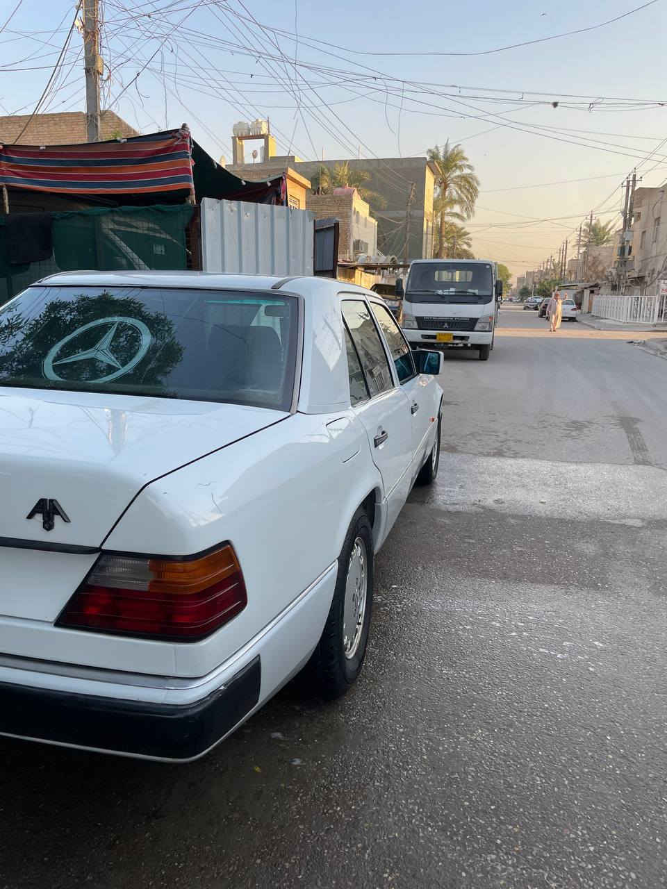 *(بسم الله الرحمن الرحيم )  لليدورون بلادي وجديد
*للبيع فقط دب مارسيدس م ١٩٨٧ 300E محدثة ٩٣سيارة كلش جديدة ومال جناي
جام كهربائي 
*كَير ومحرك بل كَريز بلادي قبق أسود عنكبوت 
*_شرط ترايك 200للبصرة 
*_صدر خلفي وأمامي جديد لوك 
*_تبريد ثلج ومنظومة جديدة وحماوة جو لطبيعي 
*_الغرفة وبطاين البوب بحالة الشركة 
*_تخم تاير جديد لظفيرة نظيفة دبل فيتم بم بلادي فلاتر كلهن *_الماني وجدد وسحبها يشكَ الكَاع وصرف قليل بل بانزين
سيارة بيهه جاملغ خلفي عكس لسائق ومصلح درجة اولى وبدون دواخل وقاعدة الدبلات مصلحات درجة اولى وشخط بل هلال صغير
*_مصبوغة للجمالية  السيارة كلش متعوب عليها ودينار متصرفلهه
(تحفه فنية )
سيارة سنوية بأسمي رقم انبار ارقام انكَليزي
وسنويتهه ل ٢٠٢٩و هزة جديدةوتتحول بأقرب مرور عل بيتك 
السعر ٦٦$ وبيها مجال 
مكانها بغداد حي العامل 
(***********____*********** بيهن وات ساب )
متواجد بل نهار بعد٣ لظهر  لل١٢ ليلاً)
