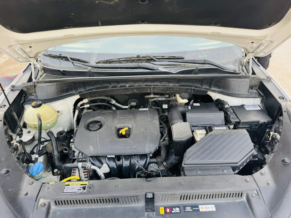 توسان 2017 خليجي مكفوله
عدا بارد بالجاملغ الايسر كد شبر والباقي مكفول
 كير محرك صدر باتري تايرات سياره جاهزه للاخير 
السعر182وبيه مجال مكان السياره بالزعفرانية
للاستفسار ***********
