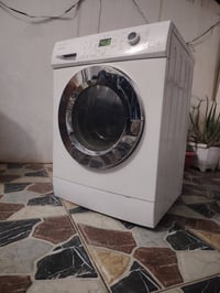 غسالة شارب • 8 كيلو • مستعملة