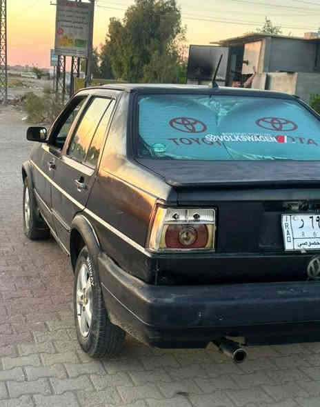 سياره موديل ١٩٩٠ جير محرك شرط بي شويه صرف سياره اوتوماتيك شرط التحويل زباره موجوده  سياره ما بيها اي شيء عنواني كركوك السعر 15 وبمجال بسيط شراي ينتصر رقم الهاتف ***********
