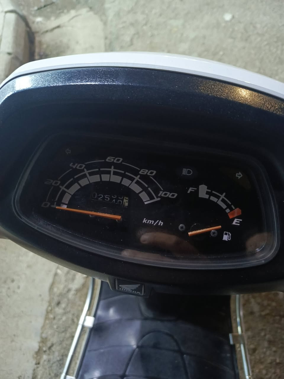 دراجه سبيسي ياباني رنبه جديده مزوده رياضي مري اصليه شاحنه موبايل تخم تاير اصلي صالنص رياضي دبل رياضي دراجه ماماشيه شي قليل تعال وشوف بعينك مكاني كوت حي سلام قرب نسيج الكوت ***********
