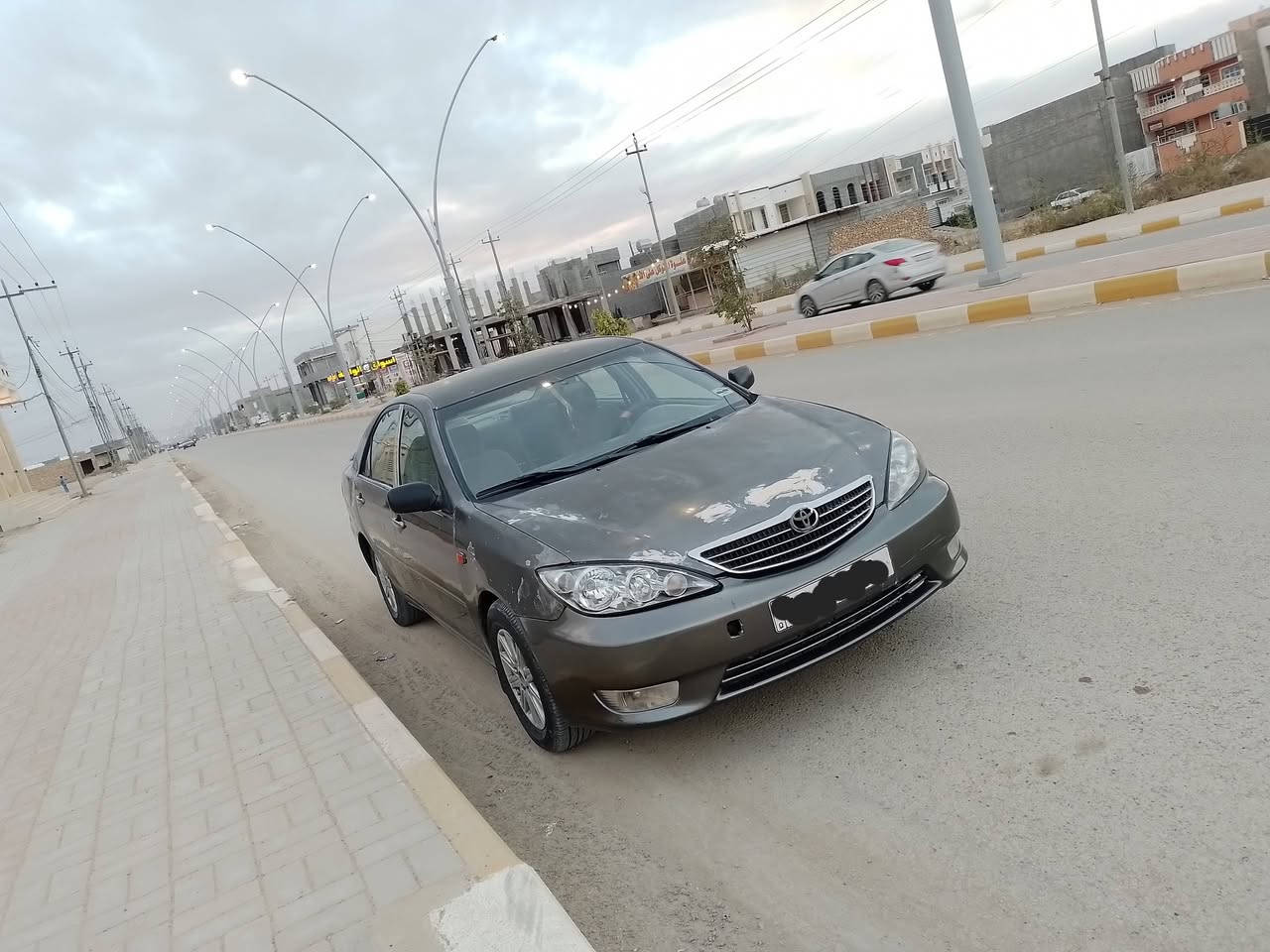 للبيع رواد امريكي ضررها. جاملغ خلفي صبغ عام بدون دواخل
محرك. VVT:i يبخر قليل بدون تنقيص 
كير جديد 
رقم انكليزي بسمي تحويل مباشر 
صدر جديد 
تخم تاير جديد
مسجل راديو بلادي 
ويل كب 
كشنات كهرباء 
سياره غرفته جديده دشبول وبطاين مصوجه 
جام كهرباء كهربائيات كله شغاله
سعر 72 وبيه مجال بصيط 
مكاني رمادي 
اتصال  *********** 
***********
