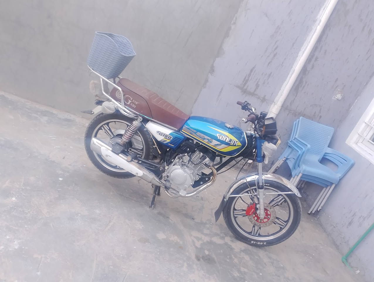 سلام عليكم سيفان سونك ابو ختم23 جديد شتغل بصمه سلف اوراق أصولية مكان شهربان سعر 750
***********
