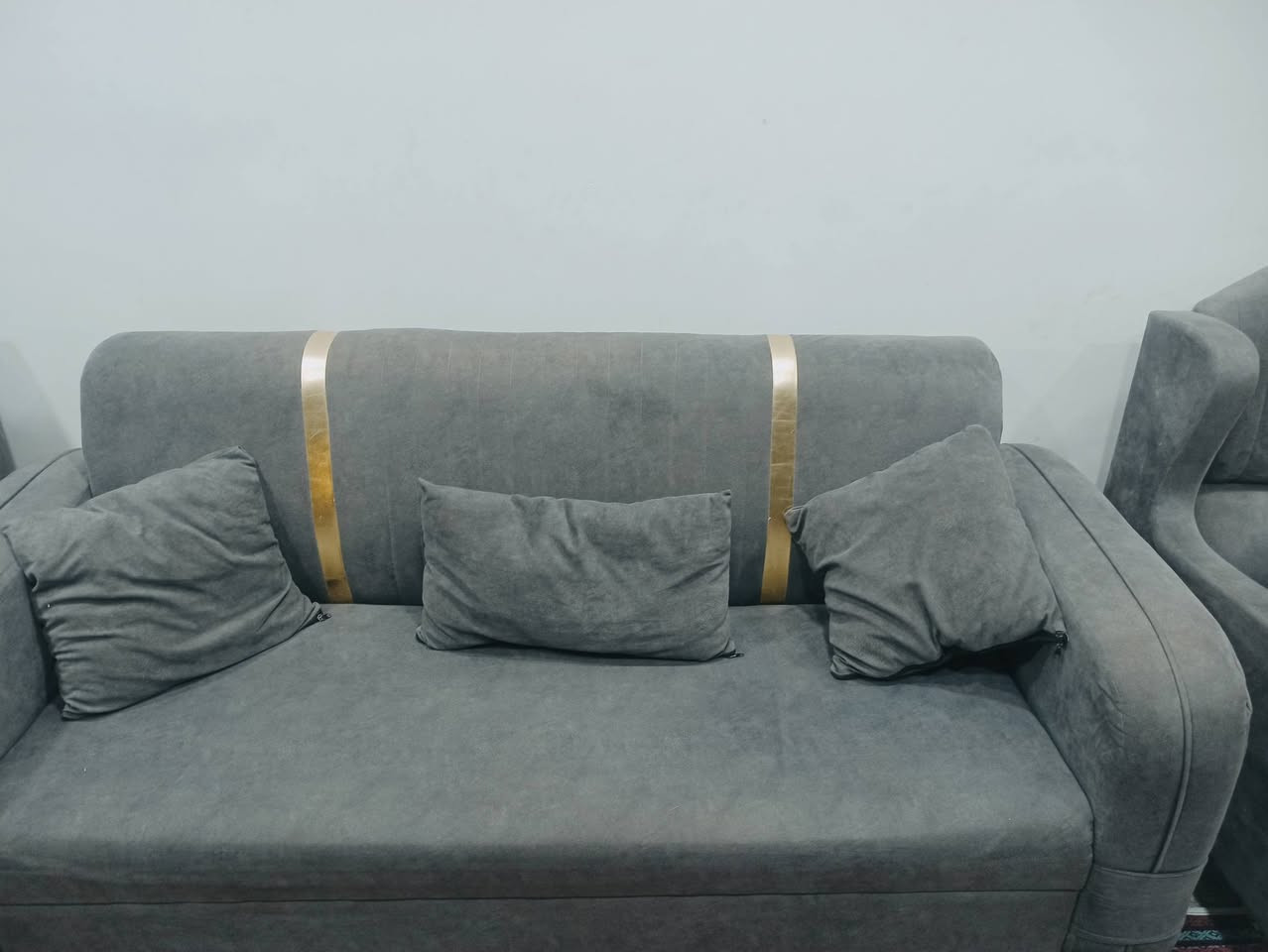 سلام عليكم 
تخم عدد ٤ 
وطبله صغيره 
السعر ٣٠٠ وبي مجال 
📍شارع 16قرب مكتبة عماد


**إذا كنت صاحب هذا الإعلان وتريد حذفه لأي سبب، رجاءا أرسل رسالة إلى الدعم الفني**