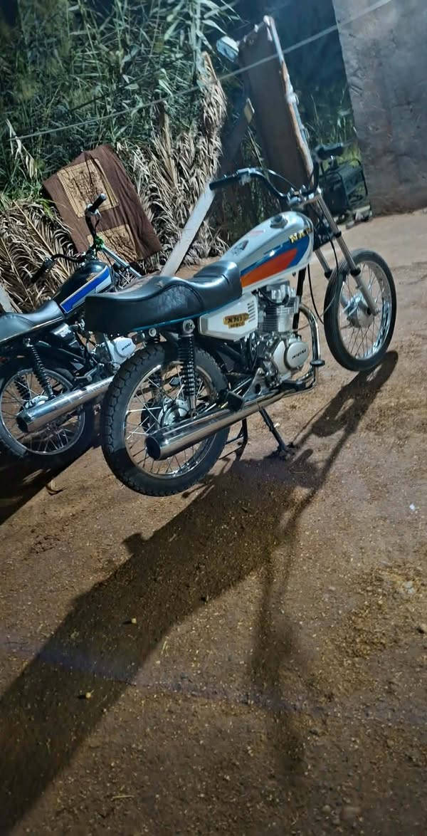 السلام عليكم.. انتنس تعمير مختمه منطول لطول.. بليته ورقم شاصي.. مكفوله فصله ومعدل وكلشي تريده. 650 ومجال قليل.. صارت عليه 825يشهد الله بابل الهاشميه ***********
