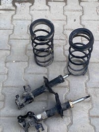 لويات ودبلات اماميه نيسان بريميره مكاني بغداد قيم واخذ ٠٧٧١٢٣٨٤٢٥٨