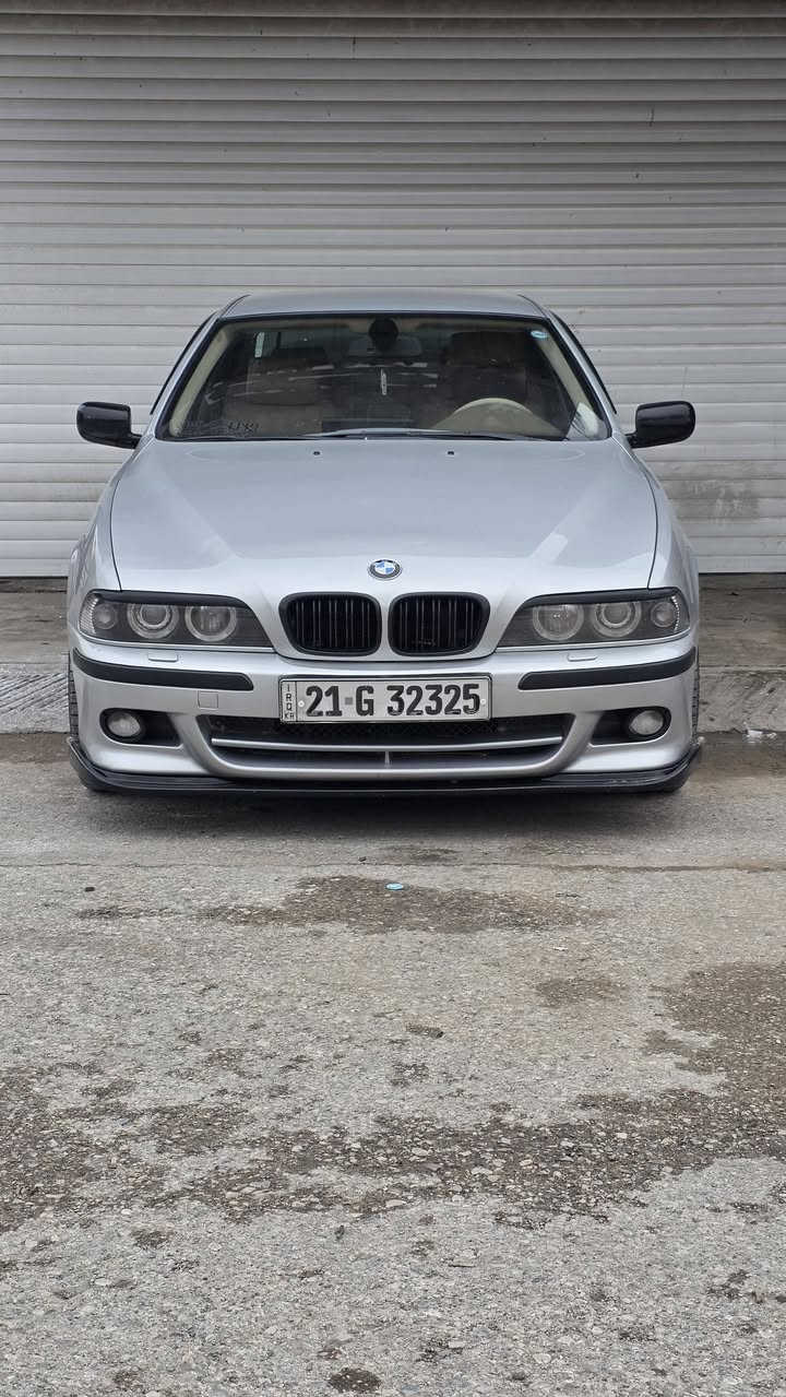 ســـلاو خـــوای كــەورە له هــــە مــــولایـــەک   bmw ســـەقـــەر بـــۆ فـــرۆشــــتـــن مــــۆ د یـــل 2002 (525)  گــێــر  ئــۆتــۆ ســپــۆرت فــــول   بــــەس ســـلایـــت نــیـــە لـــێــدراوی هــــج نـــیـــە لـــەســـەر دەقــی شـــەریـــکــە کـــوشـــن جـــلـــد هـــیــتـــەر نـــاو فـــۆڕمـــیــکــا نــــاوزەردە  M  سەیارەکە پانکەی کــارە بــای گـــێــڕو مـــە کــیــنــەی ســـفــرە ڕۆنی گێـــڕ تـــازە گـــۆڕاوە کـــامــل ســێــرفـــزە چـــوارتــایـــەو ویـــلـــی m لـــۆکــی لـــەســـەرە  شـــاشـــە ی کـــراوە بـــە جــیــزی شـــاشــە ئـــایــپــات   لایــتــی بــیــلادی زیـــنـــۆن  لـــەســـەر دەقــی شـــەریـــکــەماوە  مـــاڵــی دۆســتـــە یـــەک نـــەقس 100$ بــبــڕە نــــرخـــی (130) گـــەڵاو مـــەعــمــەلە  tb (ســەنــەوی  2 ســاڵەبــەســەرچـــوە ( شـــوێـــن هــەڵــە بــجـەی تـــازە  ***********& ***********
