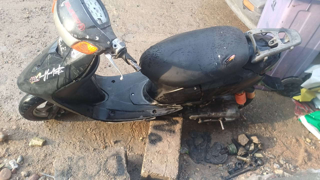 دراجة عصفورية للبيع او المراوس سعر ١٢٠ قفل مكان الاعظمية ***********
