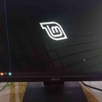 ايسر V193W • 19 إنج • خط أزرق