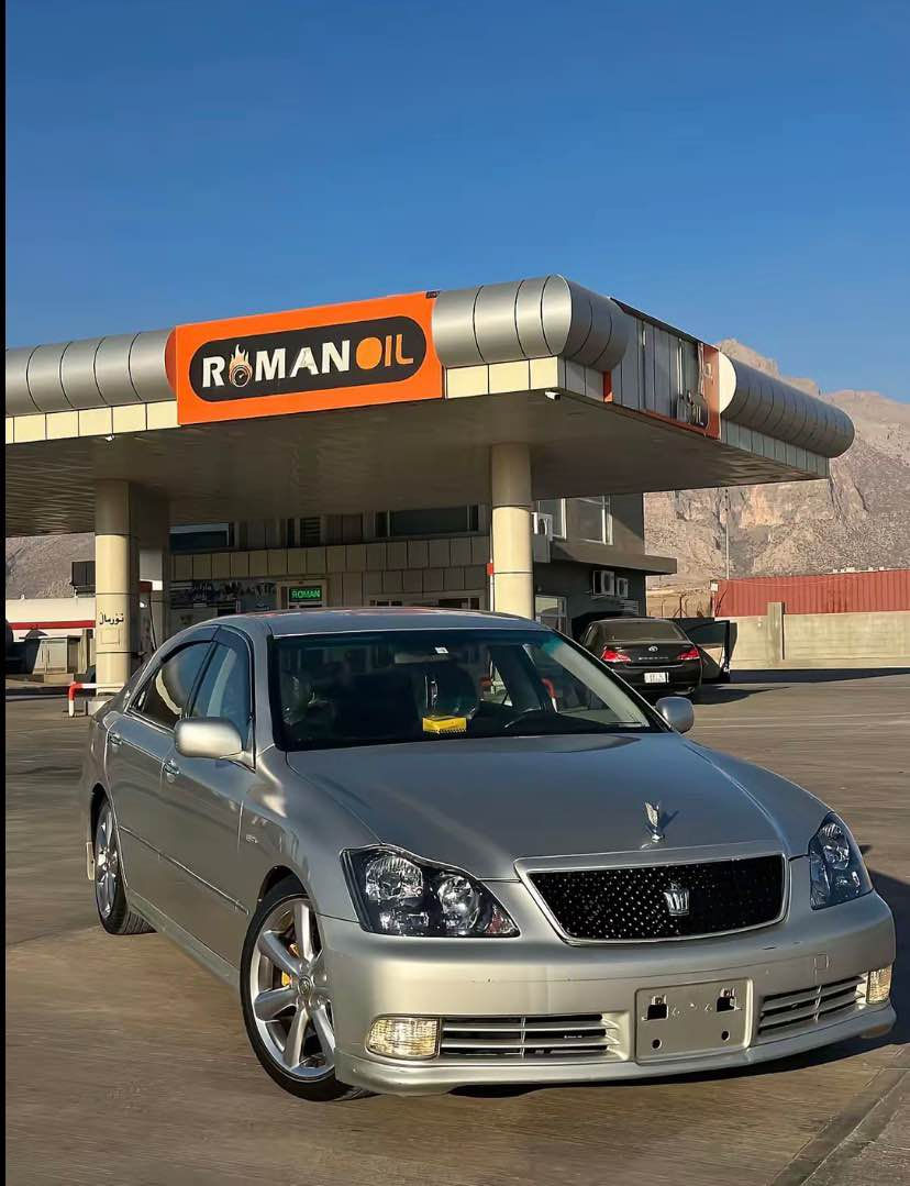 شاهینه‌ ١٨٢ براوه‌ 
گێر و مه‌كینه‌ و ئه‌كسل به‌ شه‌رت
دوكه‌ل به‌ شه‌رت 
سوكان لێكزس
كوشن جڵد و هیته‌ر
هایدرۆلیكی گێر و رۆن و ئینتفرێز تازه‌یه‌
جامی هه‌ل گییراوه‌ 
برێكی به‌ستراوه‌
كامل كامل مه‌سره‌فم كردوه‌ 
سه‌یاره‌كه‌ پاكه‌ به‌س ماشه‌ڵای ئه‌وێ 
هه‌موو گیانی به‌ شه رت 
49 گه‌لاو یه‌ك تۆز معامه‌له‌ 
شوێن نزیك پیره‌مگرون
*********** السليمانية, العراق
