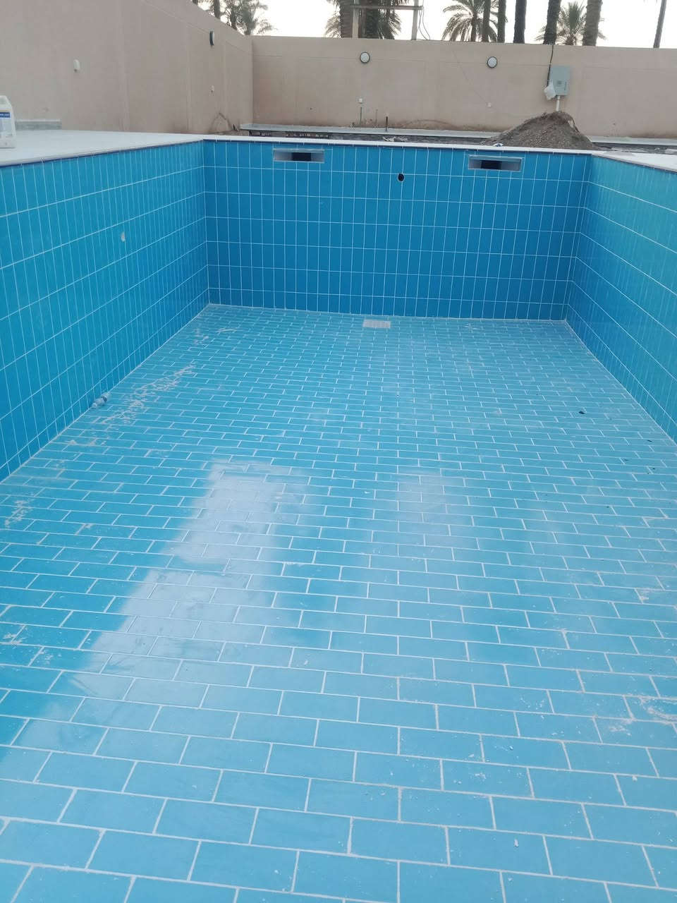 خلفه سيراميك جدران ورضيات وبورسلين وبيات شغل مسابح درجه اولى ***********
