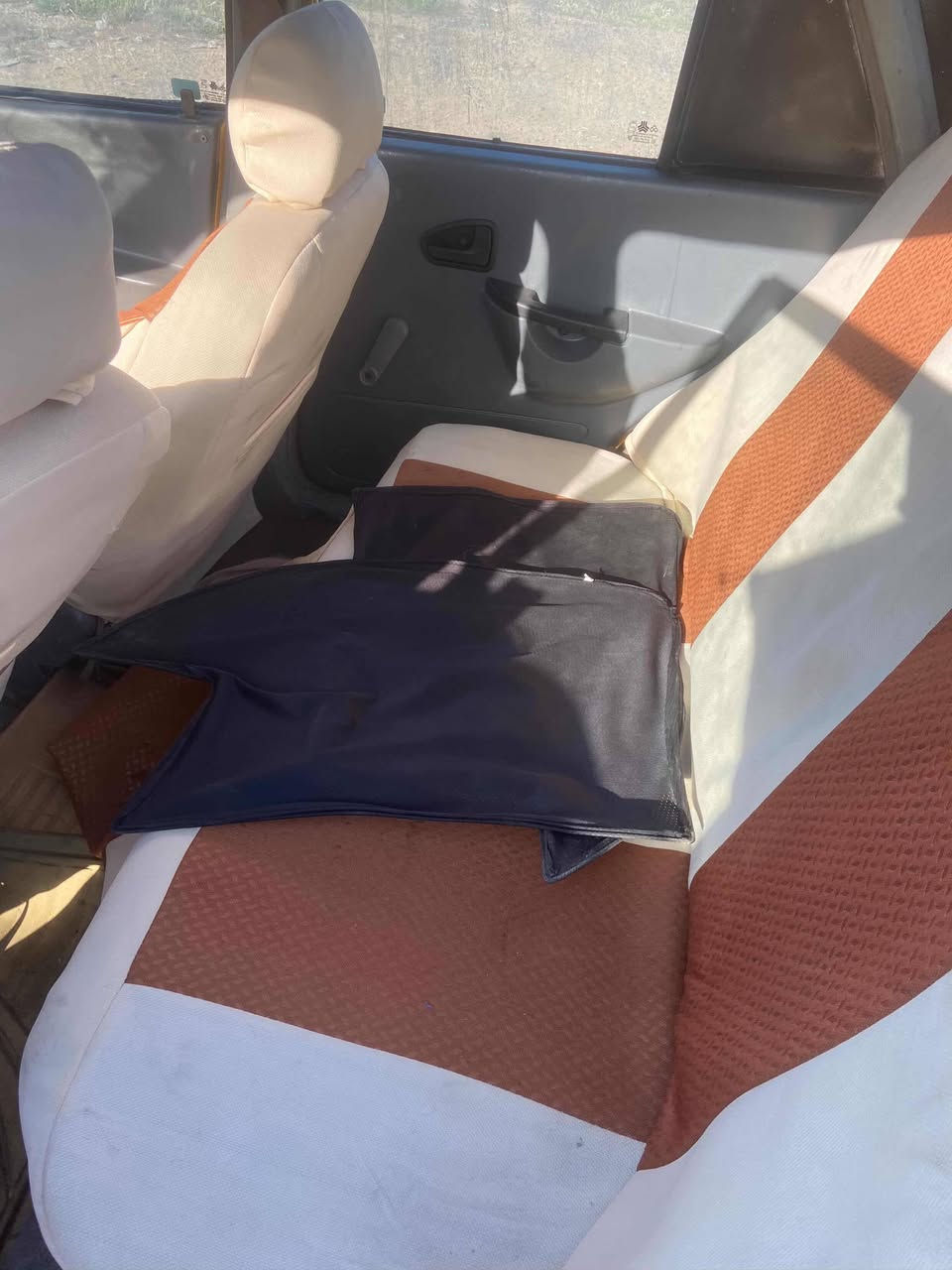 سايبا للبيع مديل 2013سياره جاهزه من كلشي مكينه وكير جديده عله ايدي سياره رقم بغداد صدامي الاحمر ابيع الك كلك انت تريد تشوف صاحبها تريد تحولها بقت يمك اريدها ب1950 وبيها مجال الاستفسار***********
