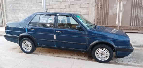 سياره للبيع جيتا موديل ١٩٩٠ سنويه جديده الي ٢٨ رقم انكليزي كابون بنزين مكينه شرط كير شرط استرن بور كابريته جديده الاتصال على الرقم *********** مكان قوسيات رقم ***********  السعر ٣٢ ورقه وبيها مجال٠
