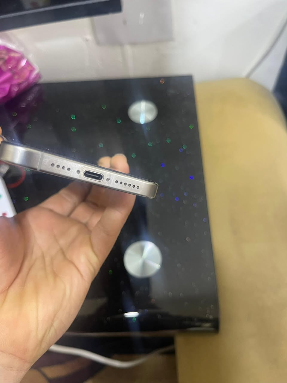 السلام عليكم ايفون 15 برو ماكس
لون تتانيوم
بطارية:84 عدد الشحنات668 بطارية بلاد ما معلاية
ذاكرة:256
جهاز بلادي مكفول من أي شي شخط مابي 
السعر المطلوب مليون وبيه مجال بسيط للشراي مكاني بعقوبة للتواصل خاص


**إذا كنت صاحب هذا الإعلان وتريد حذفه لأي سبب، رجاءا أرسل رسالة إلى الدعم الفني**