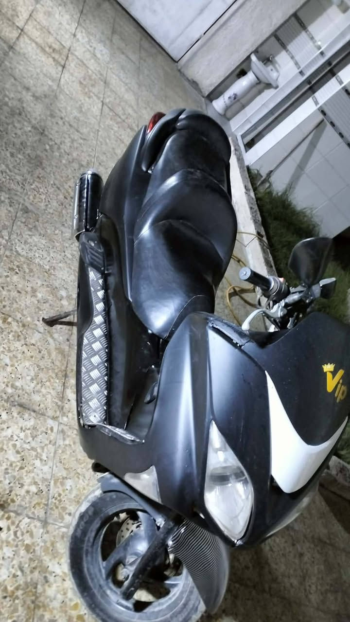 السلام عليكم فورزا 0.8 بصمة للبيع مغلفة فابلون مكينة مكفولة شرط مابيها نقص دبلات ورة كدام جدد دسكات ورة كدام كلجات امامي خلفي  فلنجات جديد رون ثابت 1 ونص حماوه جوة النص ما تعبر كهربائيات كله شغاله 

مكاني بغداد الدورة. ***********
