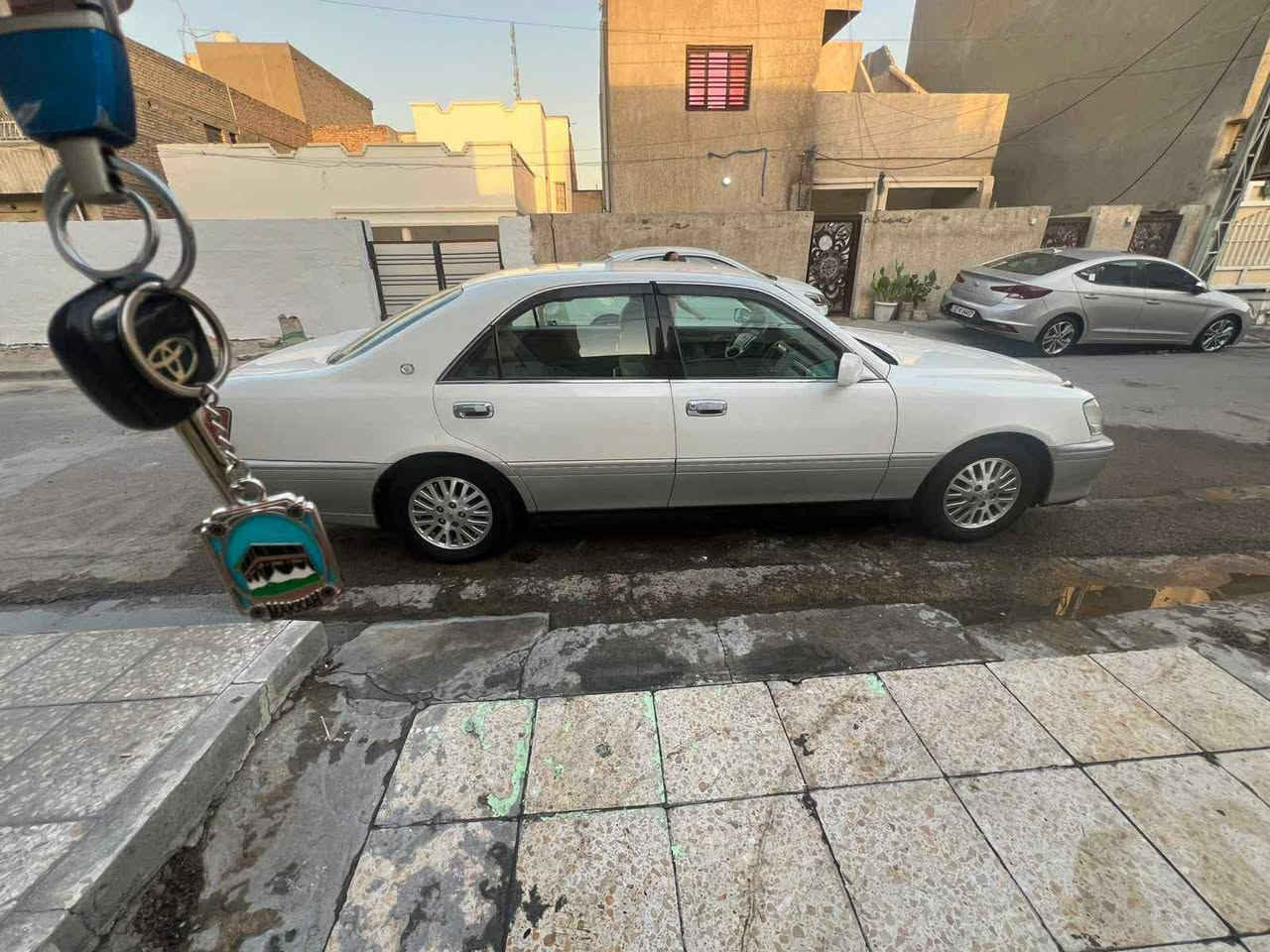 السلام عليكم ملكة أدوات أدوات كصة قمارة فقط محرك ديفور الكبير
السيارة مفوله الأخير ماناقصها أي شي تجي تشغل وتطلع 
فول مواصفات
اربع4 دكم محرك ديفور الكبير عداد أوتوماتيك تحكم ستيرن تحكم كشنات كهربائية ثلاجة بردة خلفية السيارة خير وبركه متصرف عليها ربع العنوان صلاح الدين قضاء بلد
السعر 45 وبيها مجال حك الجية اتصل عل الرقم وبيك خير وتدلل ***********
