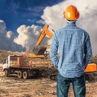 نشتغل جميع الاعمال بناء  تفليش تاسيس مقاولات عامة شعندك منقصر وياك الا...