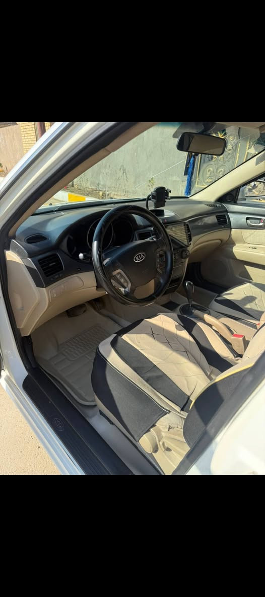 سلام عليكم كيه ابتيما موديل ٩ تحويل ثاني يوم  ابيعك عل السونار قبل ١٠ ايام مفحوصه اليساره جهازه عل خير حديدية  تخم تاير تبريد تدفه  مكاني شطره  السعر ١٢٥ او بيهه مجال قليل ‏‪***********‬‏ كير مكينه كل مكفول
