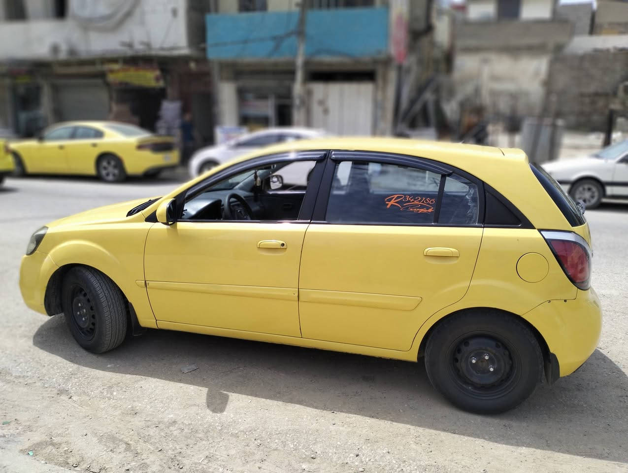 كيا ريو امريكي ......موديل 2010
كير اوتو .......بيها قطعة تبديل باب خلفي الباقي مكفول. رقم نينوى الماني شرط التحويل
سعر 85 ورقة ....مكاني موصل ايسر ...واذا معارض حسب السيارة رقم ***********    ***********
