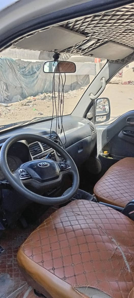 سلام عليكم كيا نثيه مديل ١٦السيارة كير ومحرك وكسن وشصي مكفولة السيارة جديدة بس بيها بارد بل ربع شوية السنوية ٢٨رعيهايريد تحويل تيارت جدد جهاز ة الشغل السعر١٠٠وبها مجال مكاني حله شارع ٨٠الرقم***********
