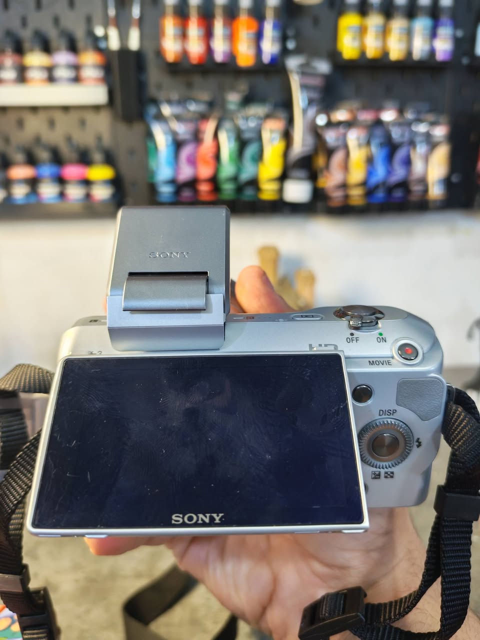 sony   nex3
18.55 lens
 مع شاحن وبطاريه


**إذا كنت صاحب هذا الإعلان وتريد حذفه لأي سبب، رجاءا أرسل رسالة إلى الدعم الفني**