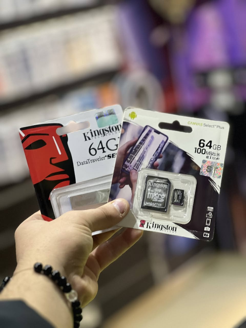 فلاش الفورمات الذكي 

KINGSTON 64GB USB 3.2

♦️ القسم الاول : جميع انظمة التشغيل ويندوز بالنواتين (x32) x86 و x64 وبنسخ مختلفه ومفعله 100%
ويندوز 11 pro
ويندوز 10 ( 64 + 32 )
ويندوز 7 ( 64 + 32 )
ويندوز 8
اندرويد os (يثبت بدون فورمات) 

♦️ القسم الثاني : التعاريف
تعريف شامل لجميع وحدات الكومبيوتر بأخر تحديث
مع تعريف الطابعات من دون الحاجه الى انترنت

♦️ القسم الثالث : قسم الإنقاذ استعاده كلمه مرور النظام مع أدوات الصيانه 

♦️ القسم الرابع : البرامج

حزمة برامج مايكروسوفت اوفس office 
حزمة الاوفس عربي - انگليزي 
(وورد، اكسل، باور بوينت، اكسسز، بروجت وغيرها) 
ادوبي فوتوشوب 2023 بالذكاء الاصطناعي
ادوبي بريمير
ادوبي اوديشن 💪جديد
برنامج تحسين جودة الصورة وتوضيحها 🔥جديد
برنامج استعاده الملفات المحذوفه 
برنامج التعامل مع ملفات الايزو
برنامج الحماية
برنامج اوتودسك اوتوكاد
برنامج برامج التواصل الاجتماعي 
برنامج ازالة وصلات اليو بي اس بأمان 
برنامج البحث بسرعة فائقة داخل الحاسوب
برنامج التعامل مع مشاكل الهارد
برنامج المونتاج
برنامج تسريع الحاسبة 
برنامج فك الضغط
برنامج قارئ الملفات
برنامج محول الصيغ
برنامج التورنت

♦️ القسم الخامس : البرامج الهندسيه
 ✅اوتو كاد 
✅ماتلاب
✅ملتزم
✅فيجوال بيسك 
- للحجز والاستفسار يرجى مراسلة الصفحة 

علما الفلاشه مؤمنه ومحمله من الفيروسات والتهديدات


**إذا كنت صاحب هذا الإعلان وتريد حذفه لأي سبب، رجاءا أرسل رسالة إلى الدعم الفني**