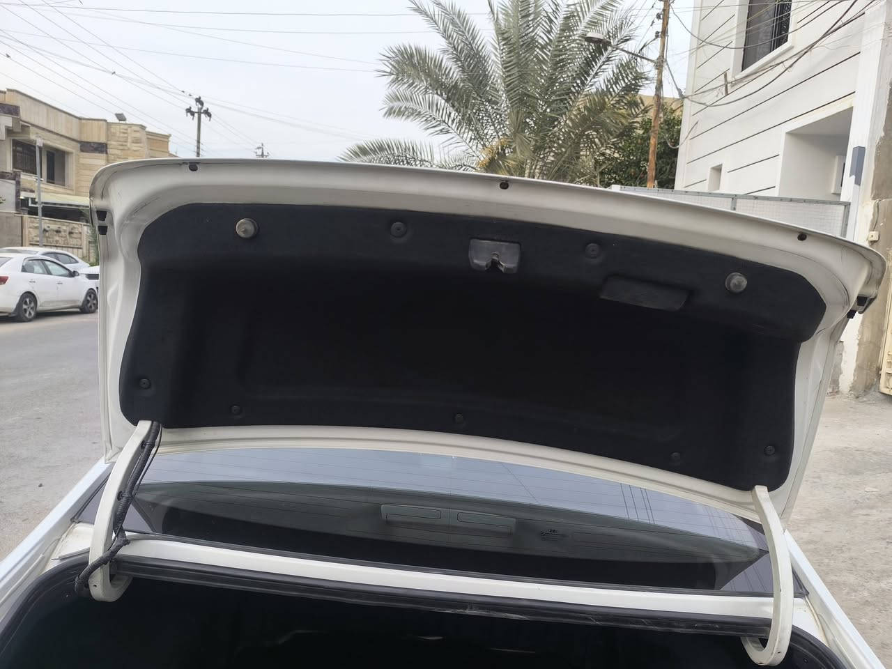 سوناتا 2011 خليجي رقم بغداد بأسمي تحويل ثاني يوم مكينه 2000 دوش
السياره حلوه وخير من الله صدر تبريد تخم تاير  ومثل ما موضح السونار.
السعر 120 وبيها مجال بسيط
مكان السياره بغداد حي الجهاد 
للاتصال ***********
