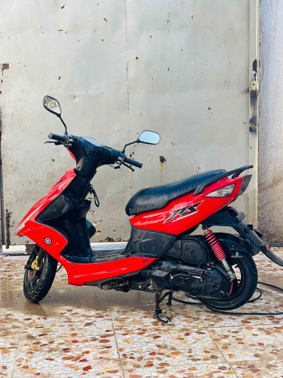 ماكس مضلع ياباني الدراجه بلاديه خرسه لا تبخير لا تنقيص نكره بكل وقت وناعمه حيلللل سلف هندر كهربائيات كله شغاله ما ناقصه برغي كاملههه ومابيه اي عيب بس طوافه مال بانزين معلكه السعر ٤٢٥ المكان حله ابو خستاوي ***********
