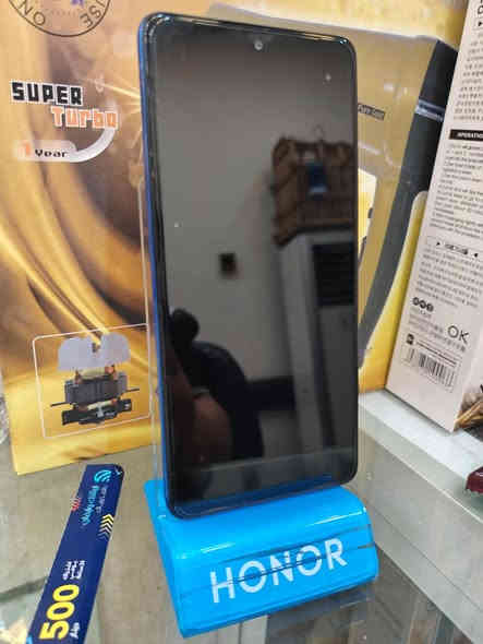 موبايل  سامسونك M52 5G مواصفات ذاكرة 128 رام 8+8 ببجي 60 فريم الجهاز شرط من كلشي ومواصفاتة غنية عن التعريف  تاخذة فحص عام للاستفسار *********** او خاص
