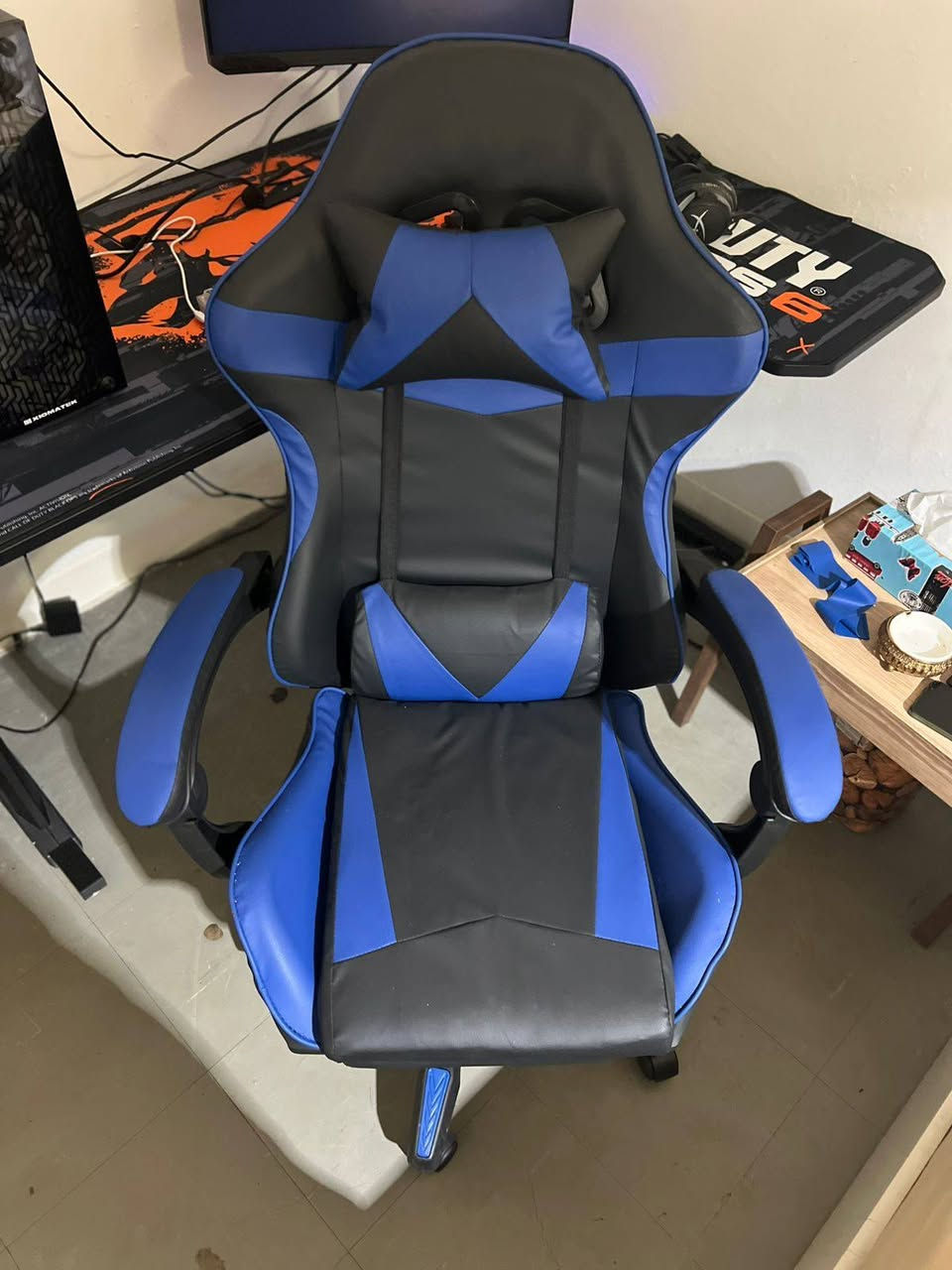 السلام عليكم
جديده جديده جديده مستعمله ٥ ايام فقط
مواصفات فول كامله ويه الميز والكرسي

السعر مليونين و450 وبيهه مجال
واتساب ***********

CASE: XIGMATEK NYX ARGB 
PSU: FSP HYPER K. 600 W 85)
M.B: GIGABYTE HSTOM K DDR4 1700 LGA 
CPU: C5 14400F 2.5/20M 10C TRAY FAN COOLING : AIR SNOW/MAN MXA RGB
RAM : DDR4 KJT 2x8GB 3600 CORSAIR VENGEANCE RGB RS
M.2 : 256 NVME
SSD : 1.0 TB LEXAR
GPU: VC NVD GIGABYTE RTX 4060TI GAMING OC 8/128
Monitor: odyssey g3 (165hz)
Headset: Hyper x cloud ii (new) not open box 
Mouse: redragon (بس نطيني شسمه الفيرجن) 
Keyboard (redragon fizz)
Desk: Call of Duty BLKOPS6-RAPTOR-R RGB
Chair: normal gaming chair (صيني)
Ups: 1kv online
