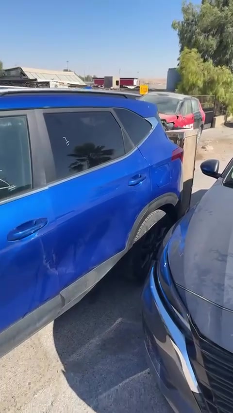 كيا سلتوس موديل 2023ماشيه 50 الف صور الحادث بلمنشور مستعجل علا بيعه السعر 135$ هاتف ***********
