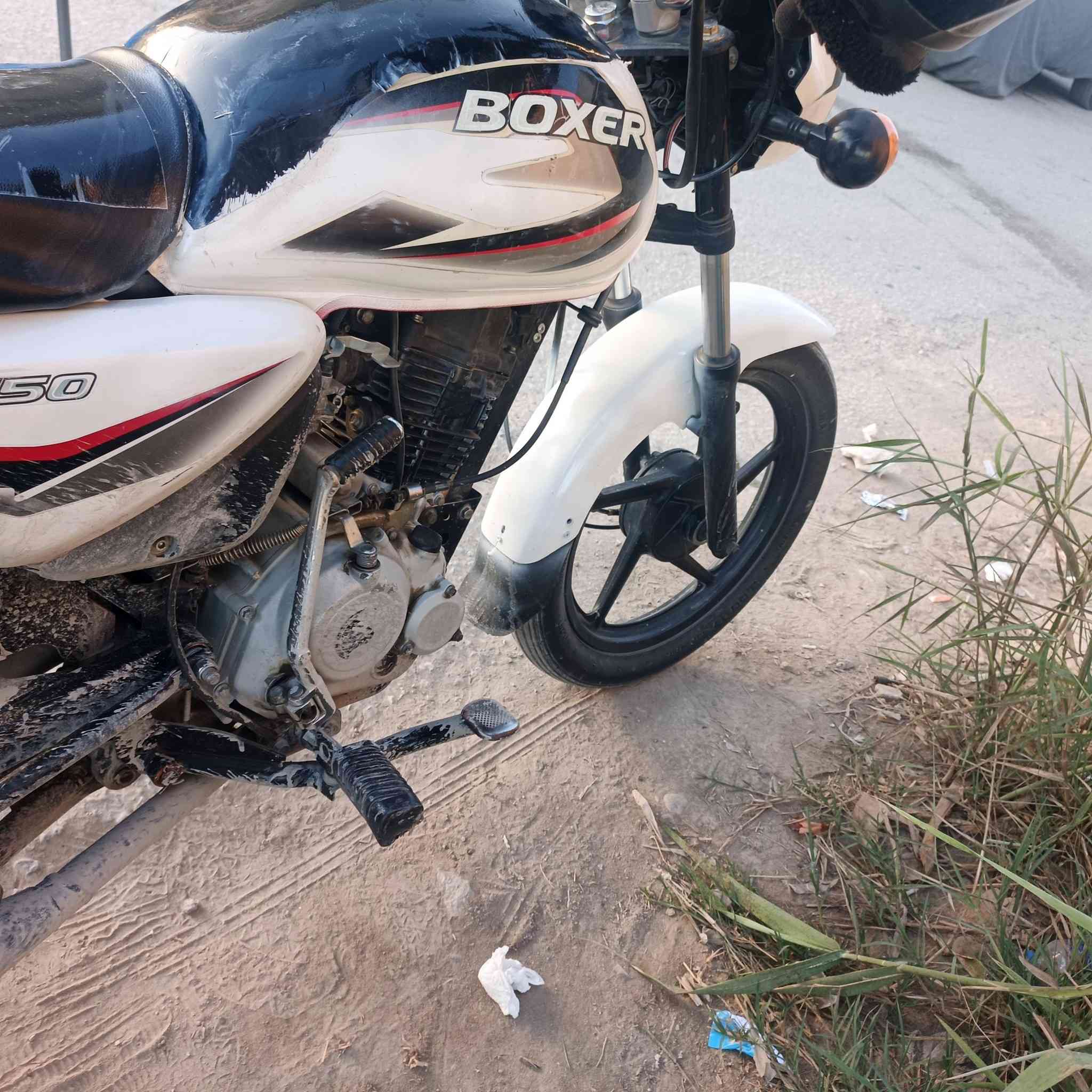 بوسكر 23 مرقم
محرك مفتوح مجفت تجفيت وكاله
تحويل ثاني يوم
مراوس بدايون نفخ كلك او اوراق عادي
سعر 1300
***********
