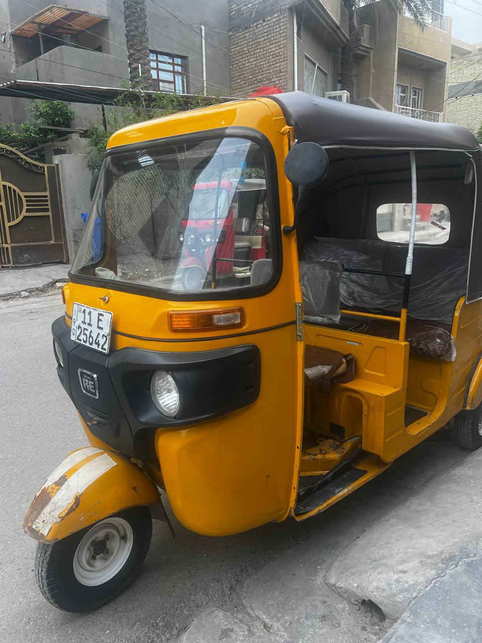 سلام عليكم
تكتك موديل 2019 داخلة ب 20 
تكتك جاهزة كاملة عل اخر حباية ربع دينار ما تصرف عليهة اي نقص ما بيهة 
تعمير فقط دوسة أمامية 
سعر ٦ ونص وبيهة مجال حك جية فقط 
مكاني الشعب شارع صحة 
***********
