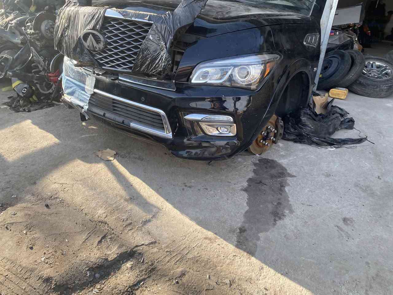 انفنتي موديل ٢٠١٦  Qx80 
كصه كامله  مع البوب والصندوك 
للاستفسار ***********
