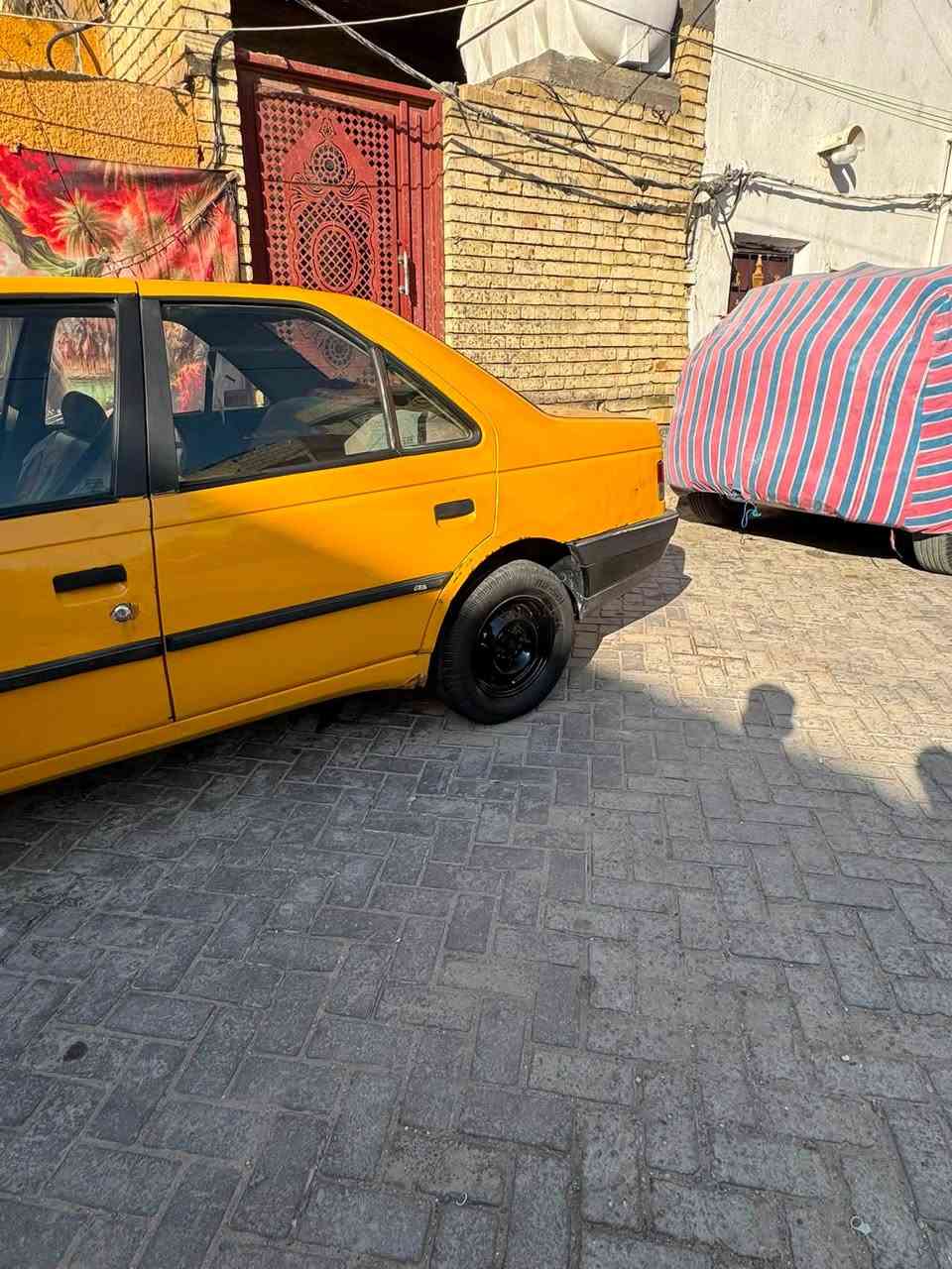 بيجو روى موديل. ٢٠٠٩ سياره نضيفه كلش محرك كير تايرات نضاف هيه غرامات مصفره مكان بغداد ساحه ٨٣ سعر ٢٣ رقم تلفون ***********
