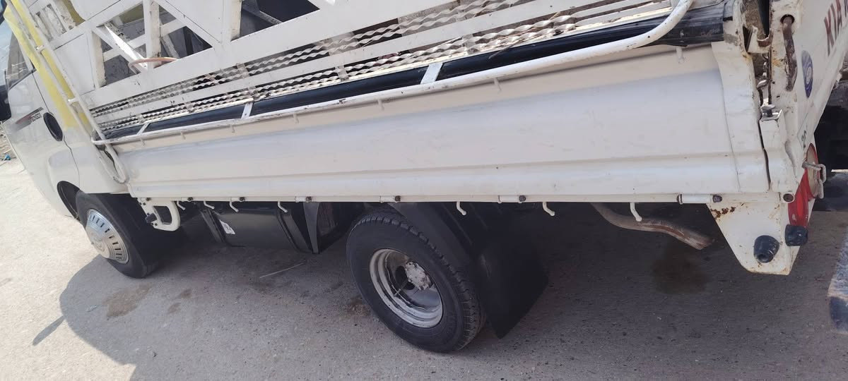 السلام عليكم سياره للبيع سياره مفتوح سياره بشده 45 
***********
